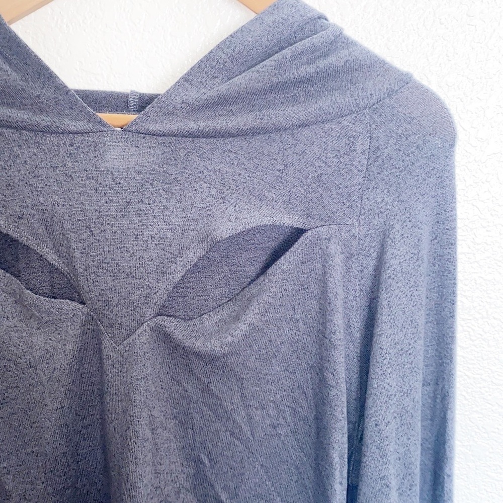 Good American Gray Hooded Hoodie Lightweight Cut-Out Long Sleeve Sweater - Picture 4 of 14